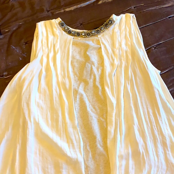 Women - Picture 1 of 3